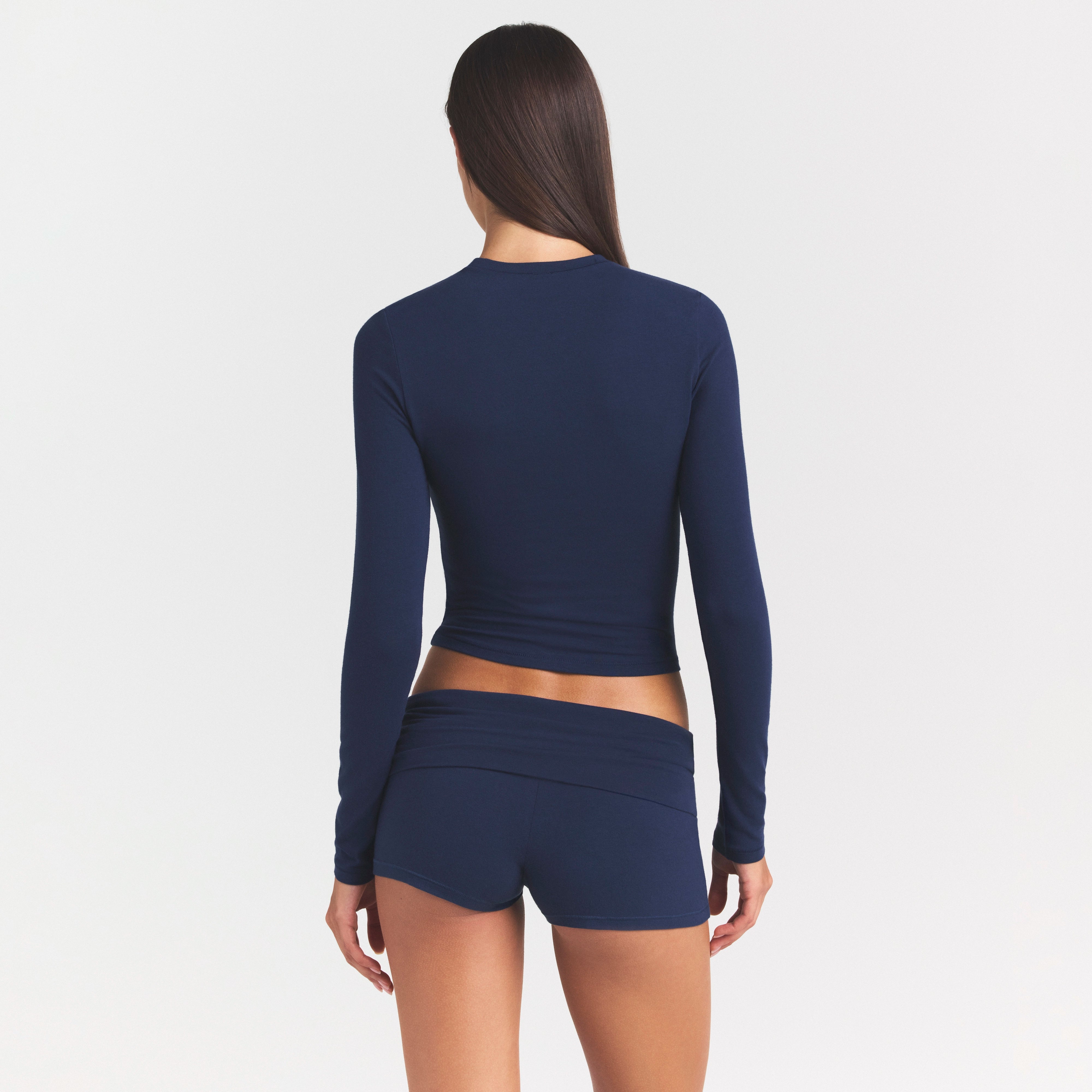 LONG SLEEVE T-SHIRT
