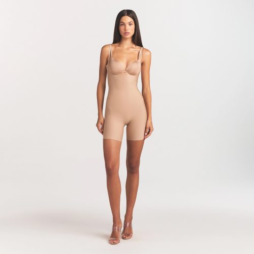 CORE SCULPT BACK SMOOTHING OPEN BUST MID THIGH BODYSUIT