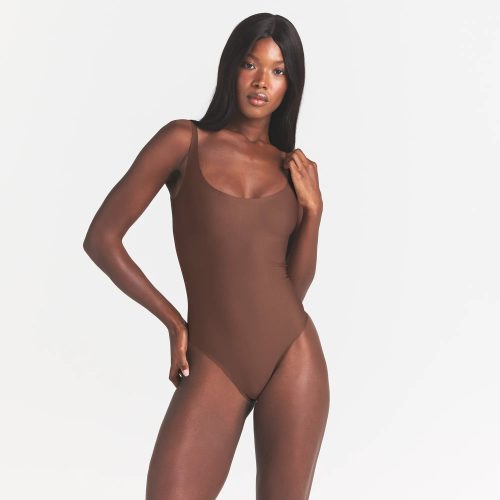 SCOOP LOW BACK THONG BODYSUIT
