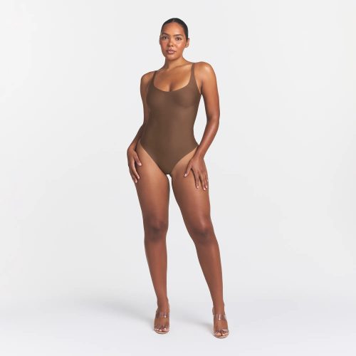 SCOOP LOW BACK THONG BODYSUIT