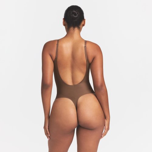 SCOOP LOW BACK THONG BODYSUIT