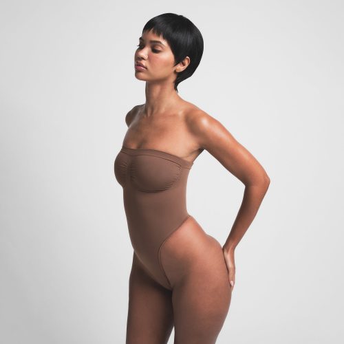 STRAPLESS THONG BODYSUIT