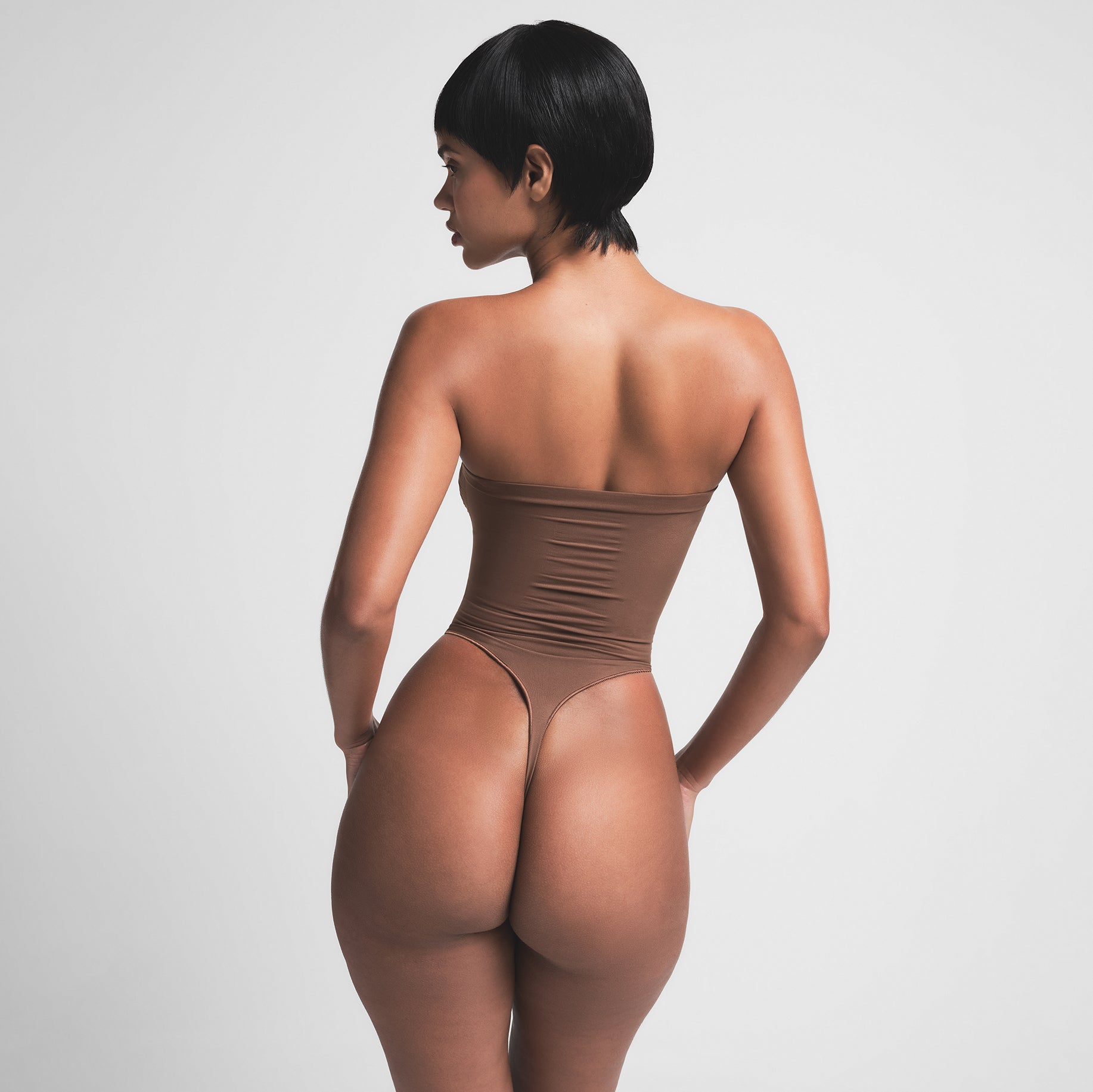 STRAPLESS THONG BODYSUIT