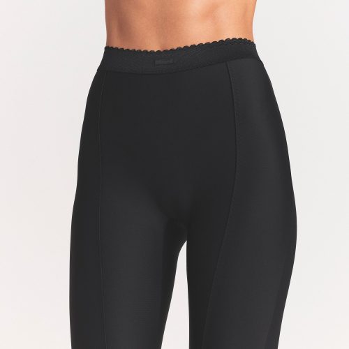 HIGH-WAISTED FLARE PANT