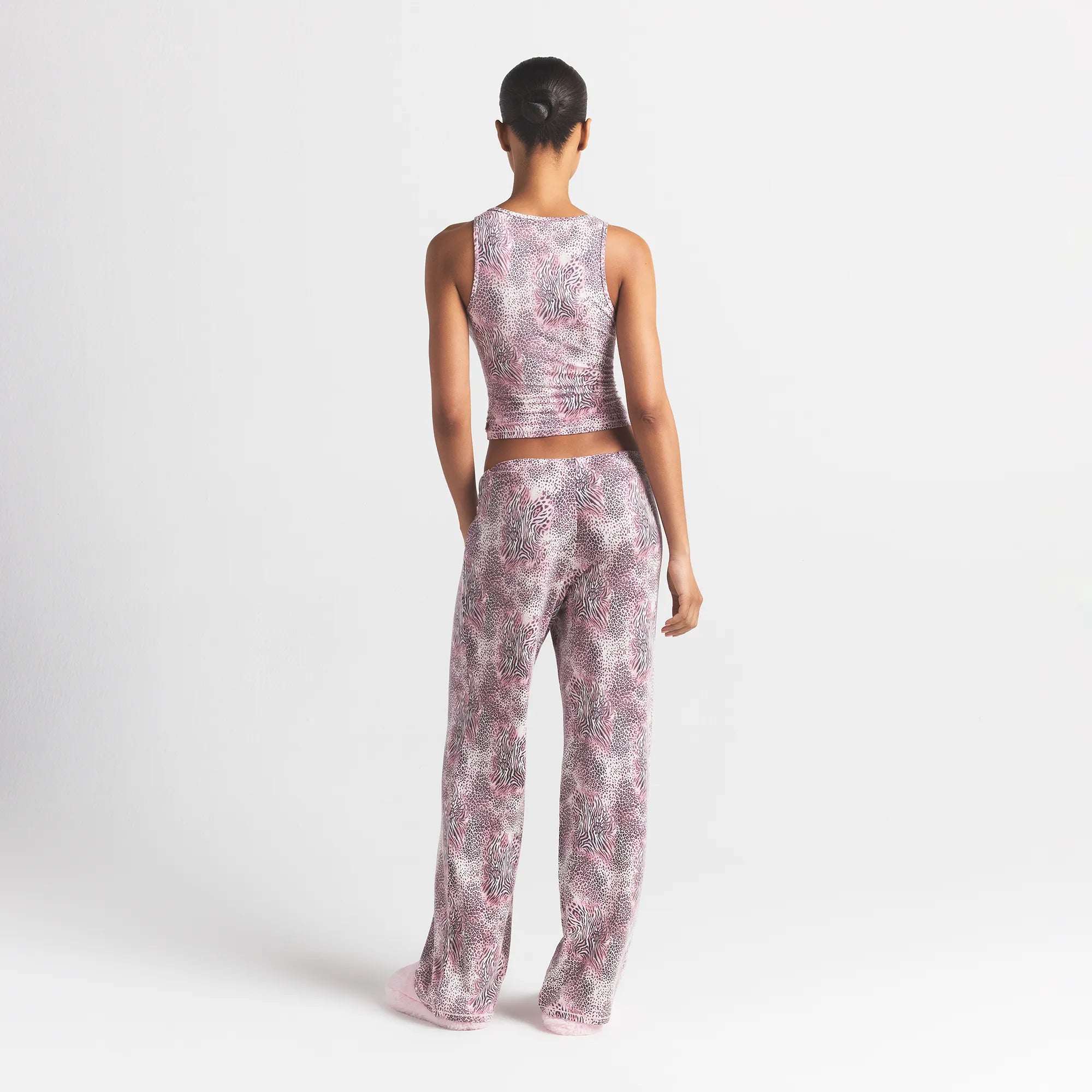 STRAIGHT LEG PANT