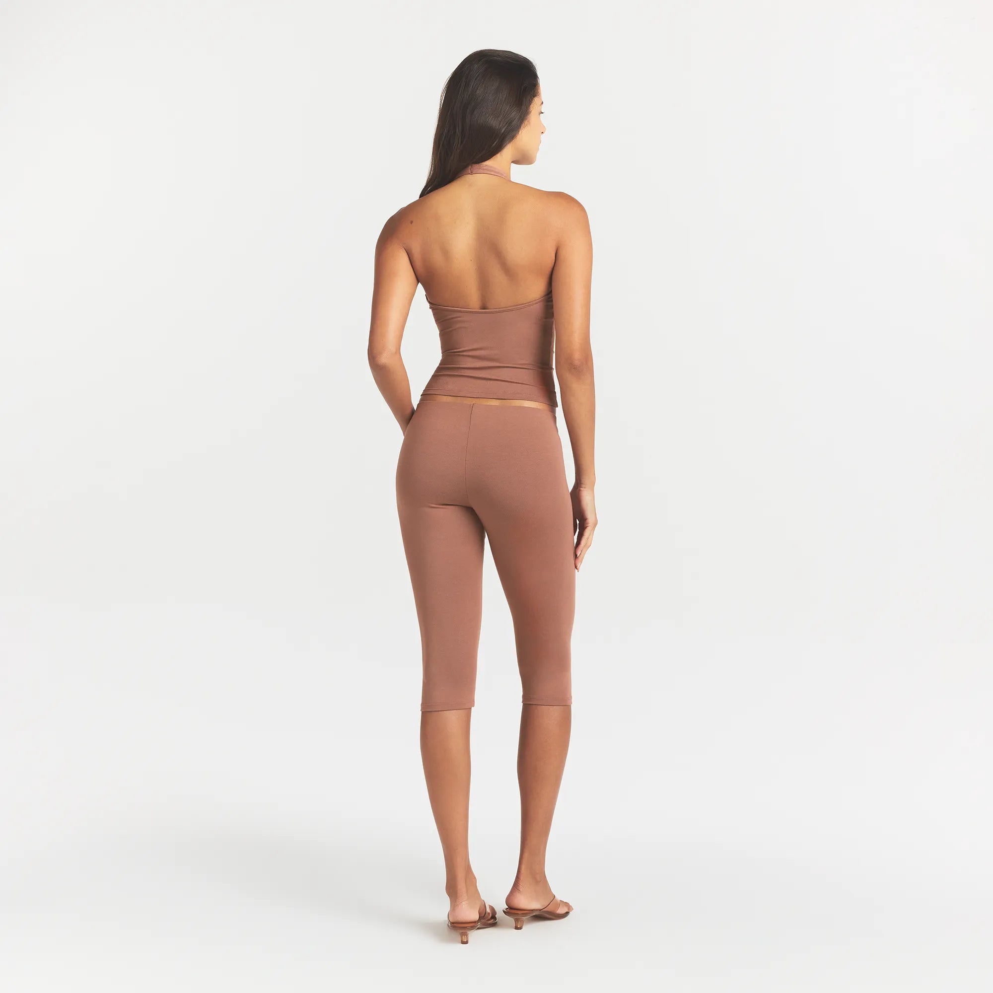 HIGH-WAISTED CAPRI