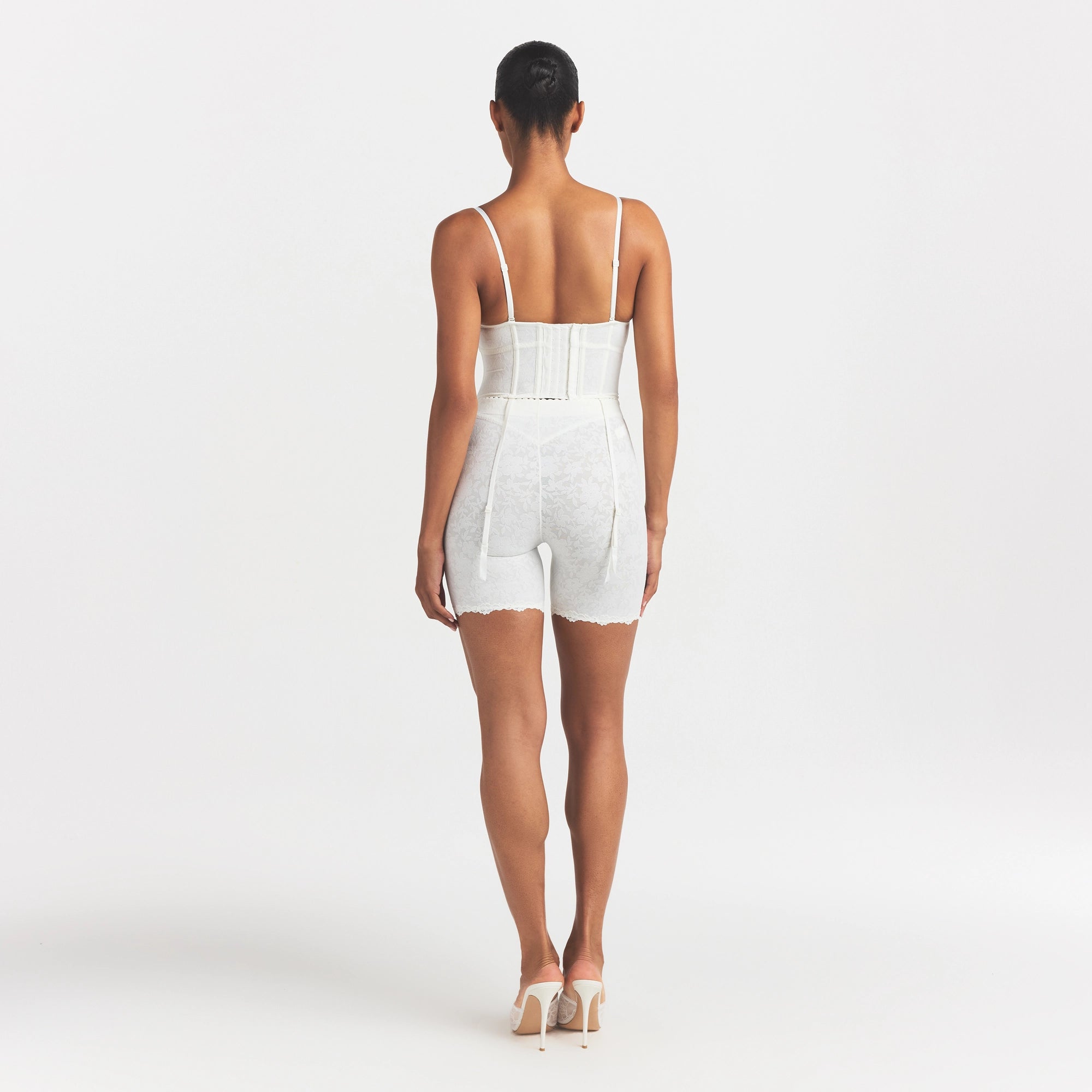 LACE SHAPEWEAR SHORT