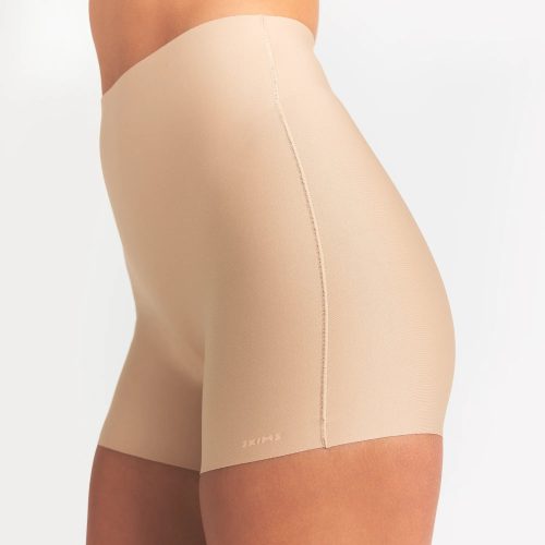 CORE SCULPT SHORTIE