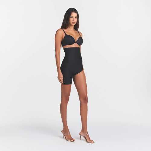 LEFT LEG SOLUTION SHORT