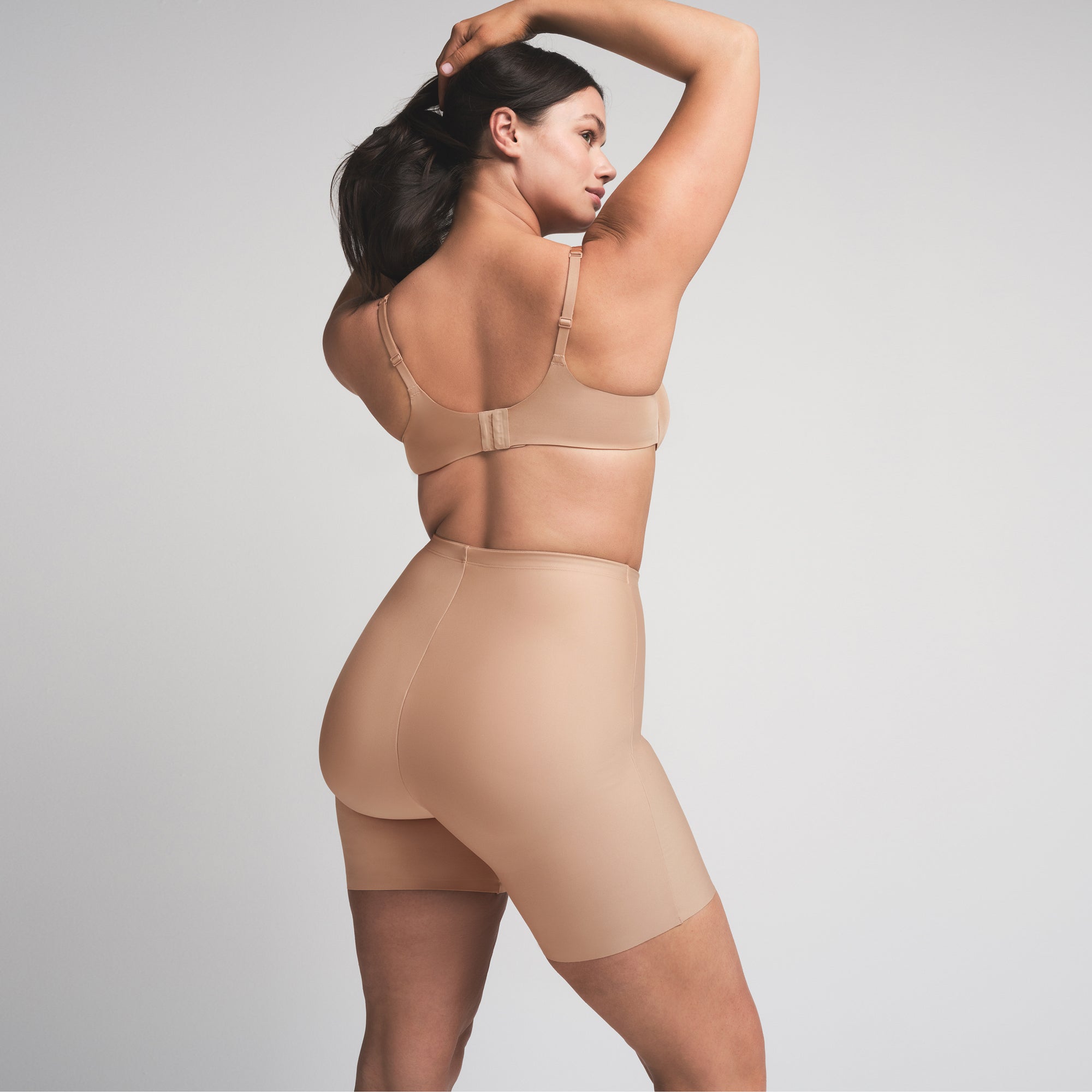 BUTT ENHANCING PADDED SHORT