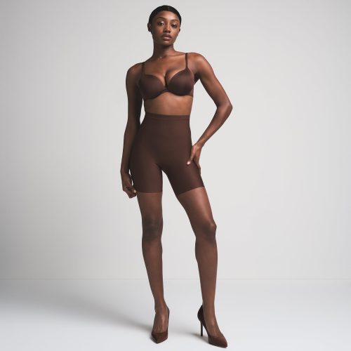 CORE SCULPT MID RISE SHORT
