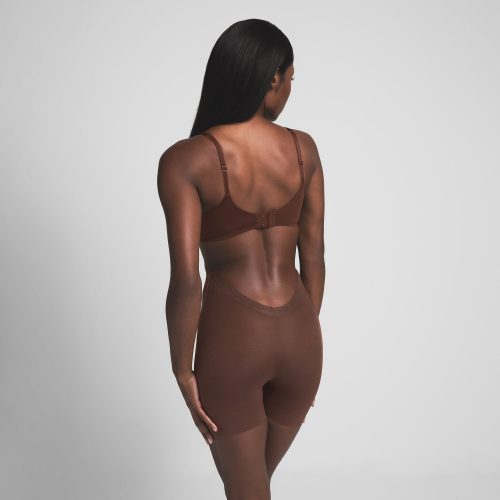 LOW BACK SHORT