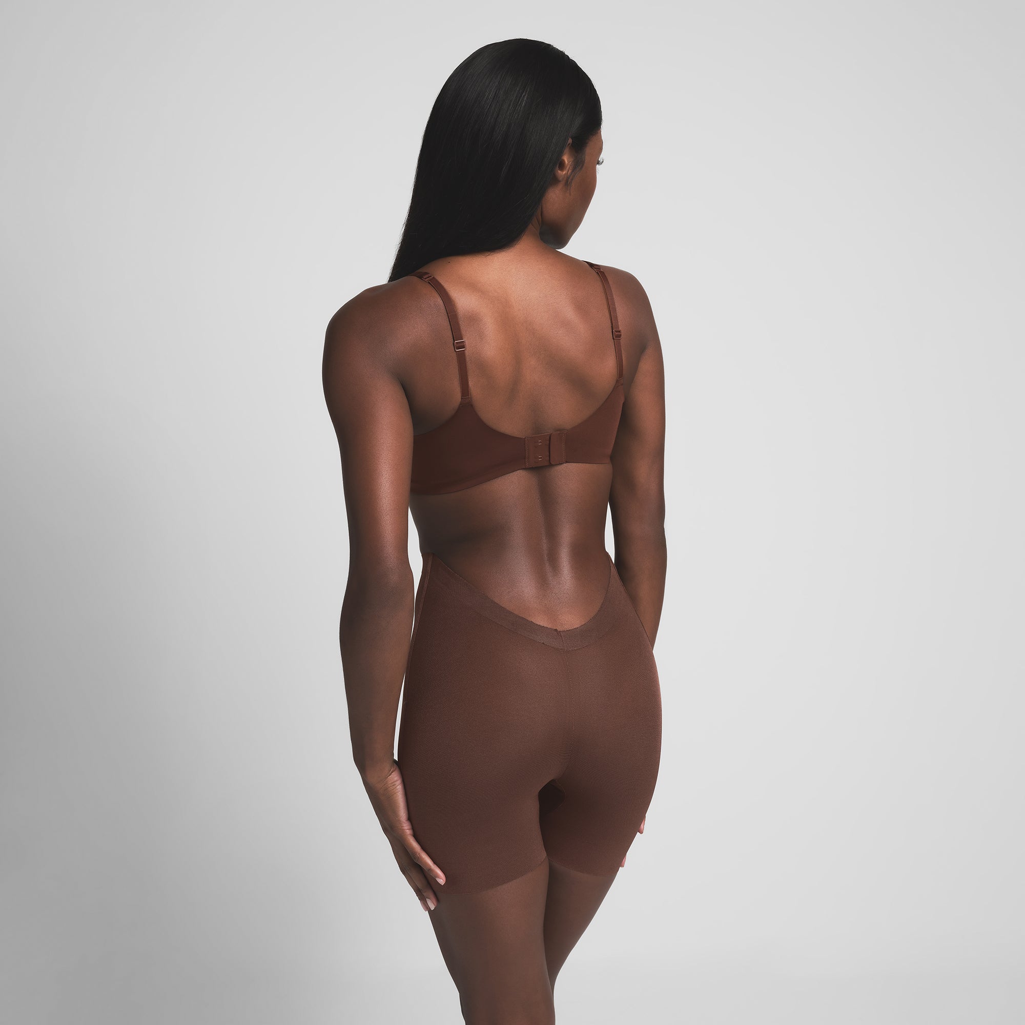 LOW BACK SHORT