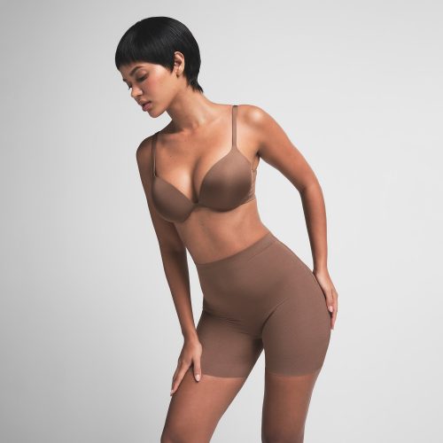 LOW BACK SHORT