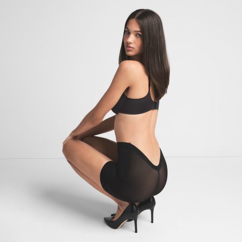 LOW BACK SHORT