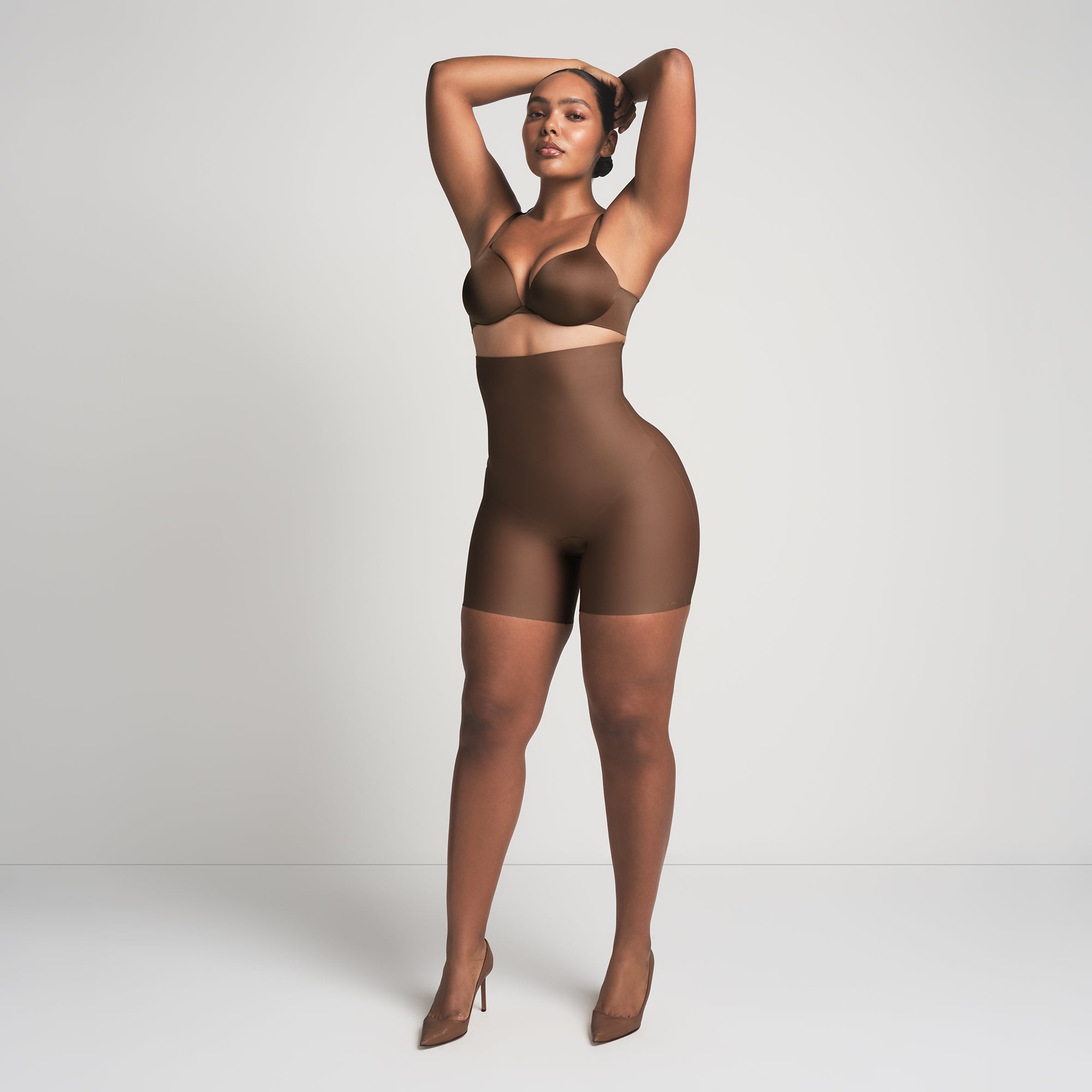 CORE SCULPT HIGH-WAISTED SHORT
