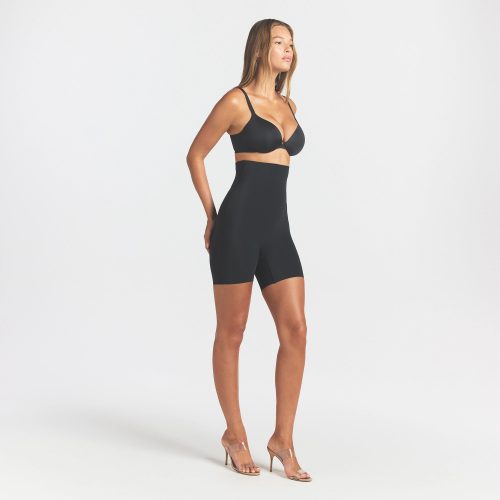 HIGH-WAISTED SHORT