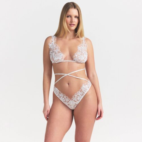 PLUNGE BRALETTE