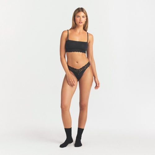 STRAIGHT NECK BRALETTE
