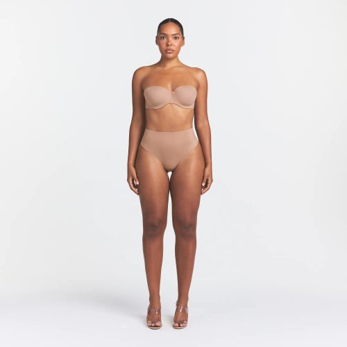 STRAPLESS BRA