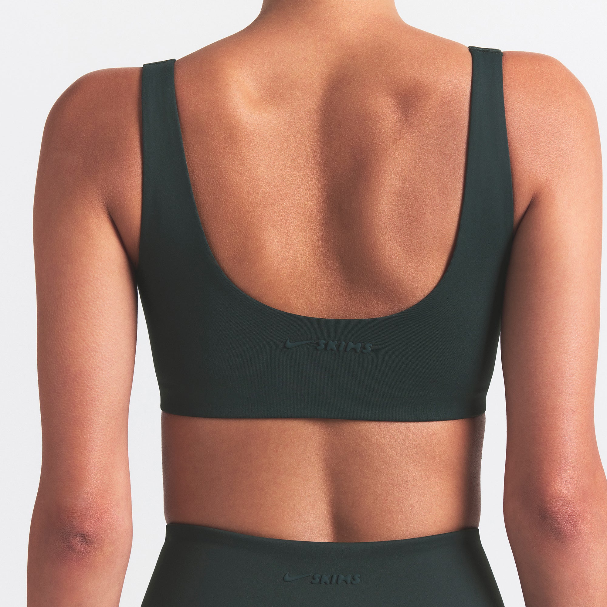 SCOOP NECK BRA