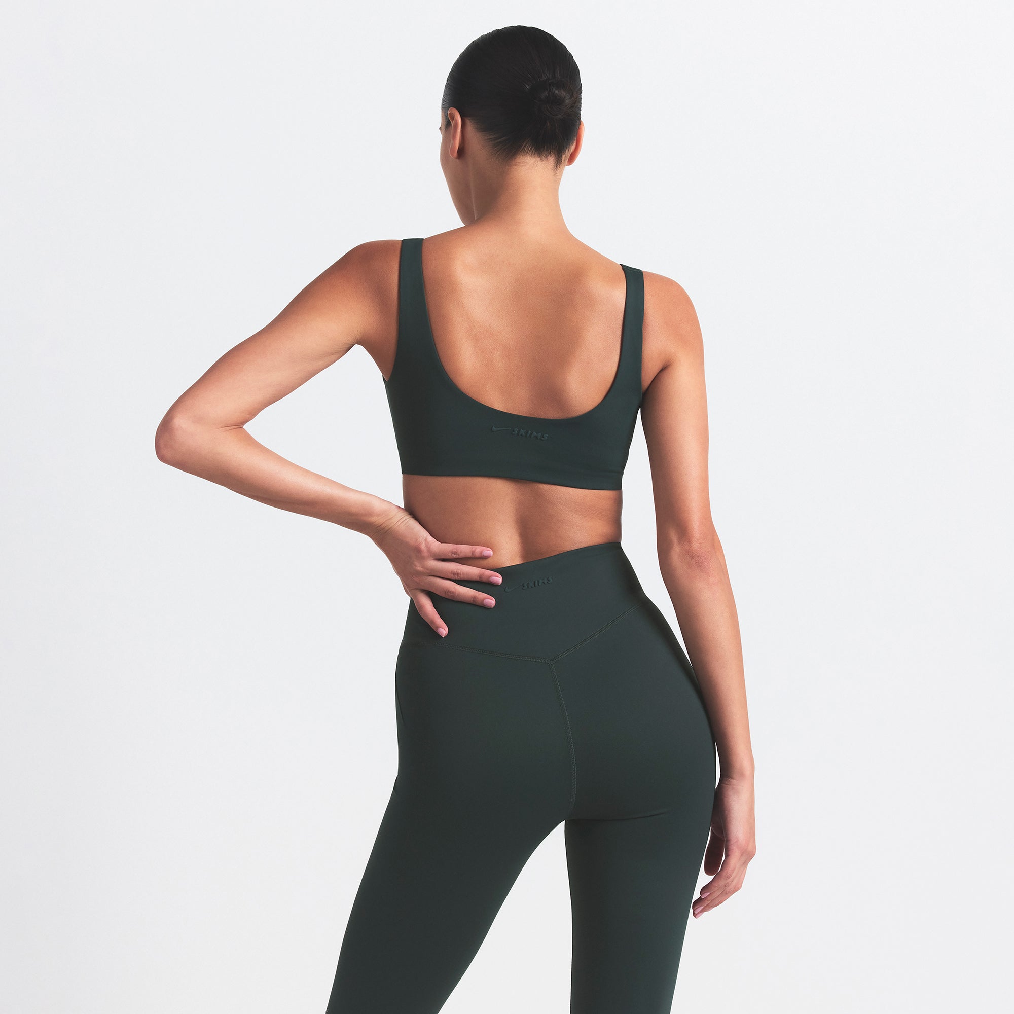 SCOOP NECK BRA