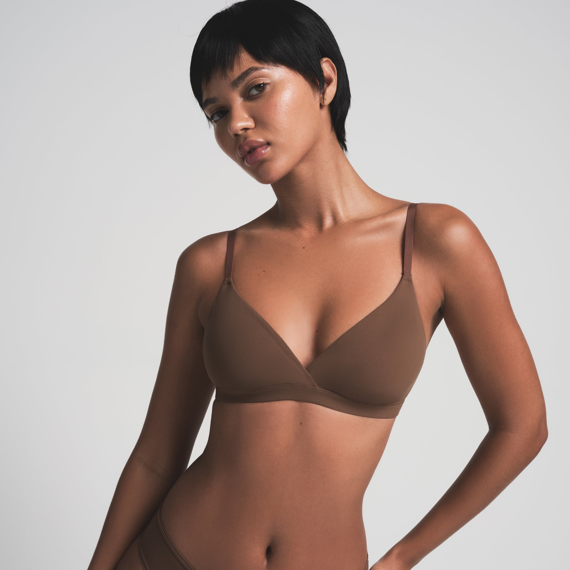 CROSSOVER BRALETTE