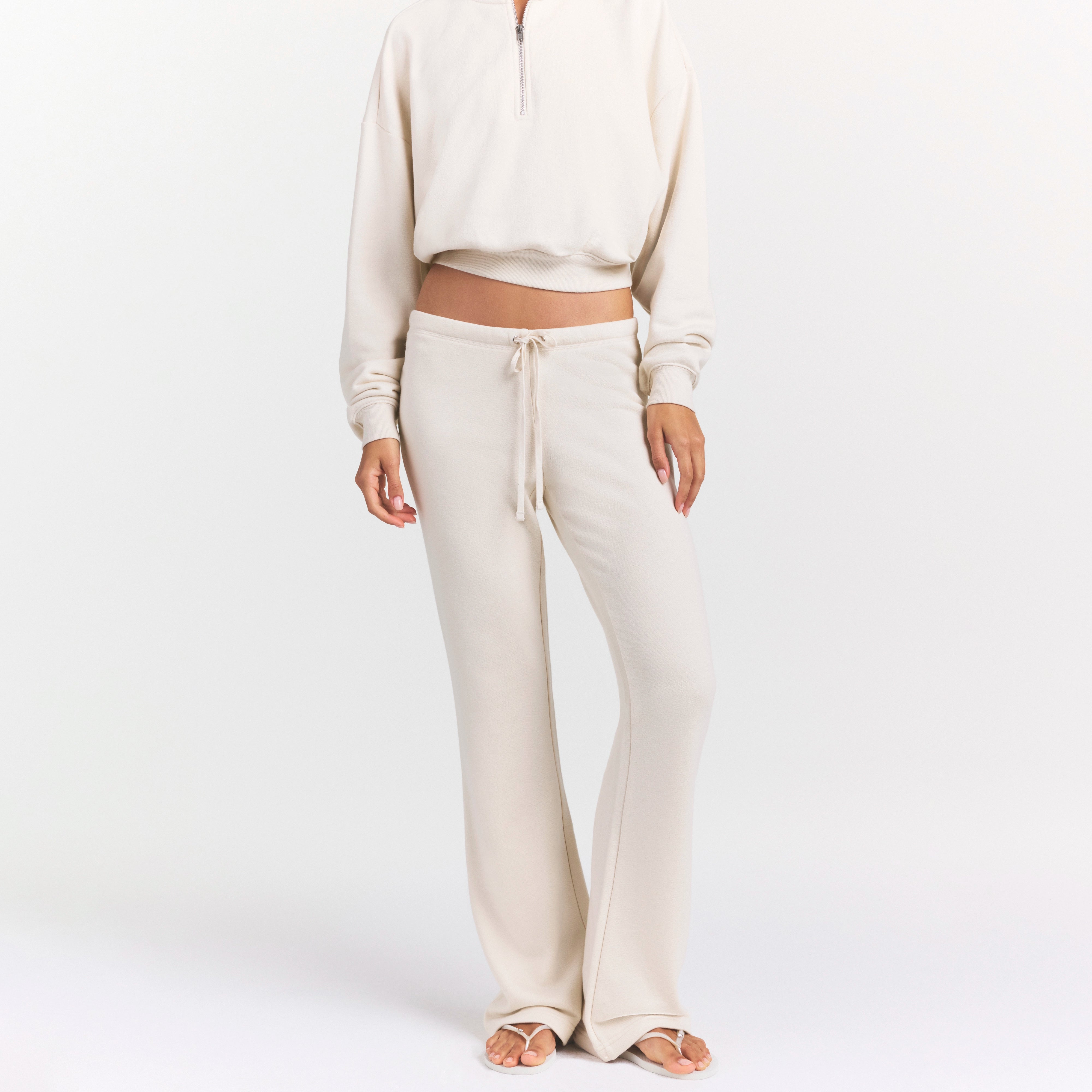 STRAIGHT LEG PANT