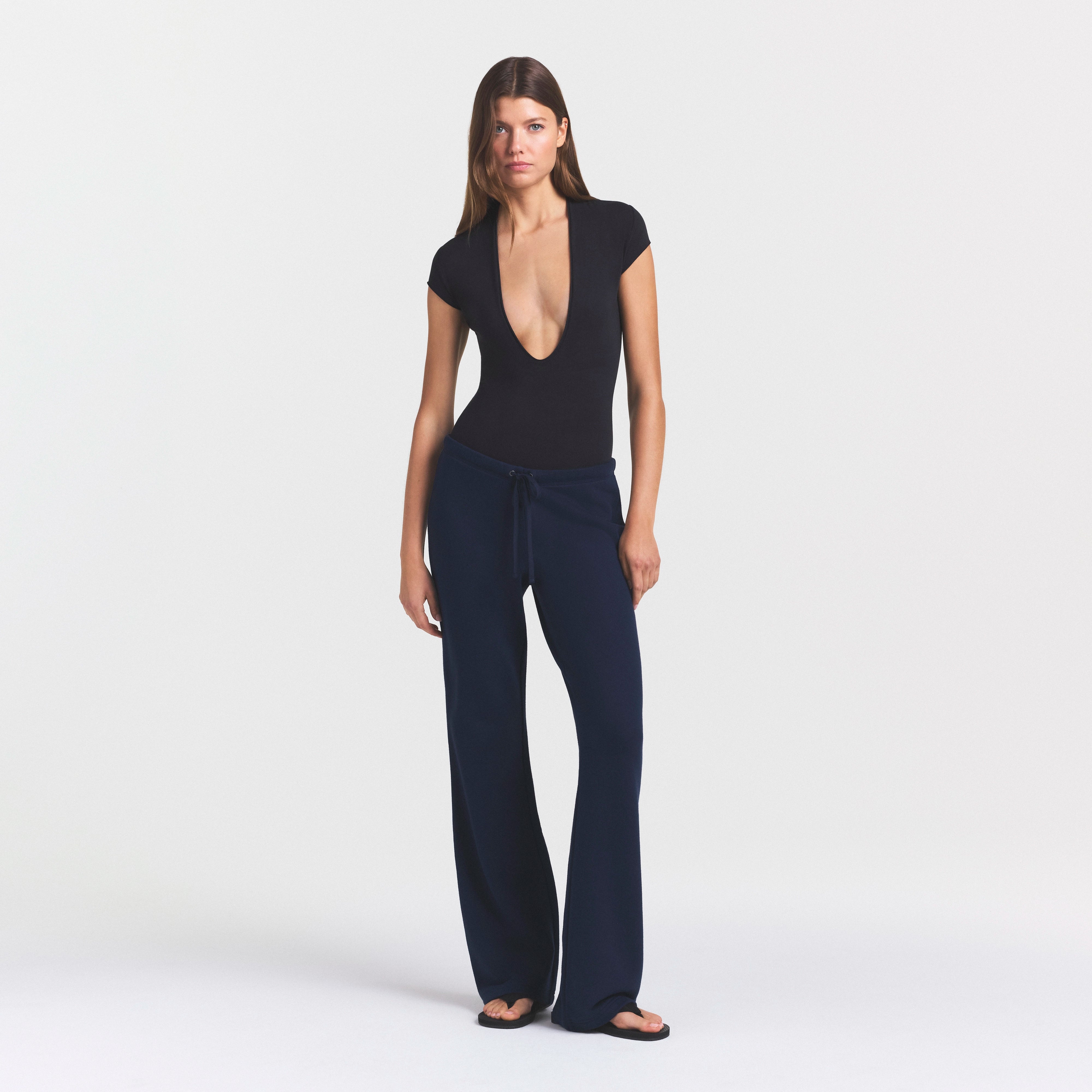 STRAIGHT LEG PANT