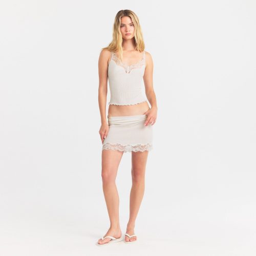 LACE MINI SKIRT
