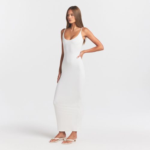 SCOOP NECK LONG DRESS