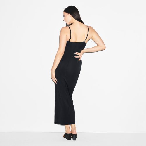 SCOOP NECK LONG DRESS