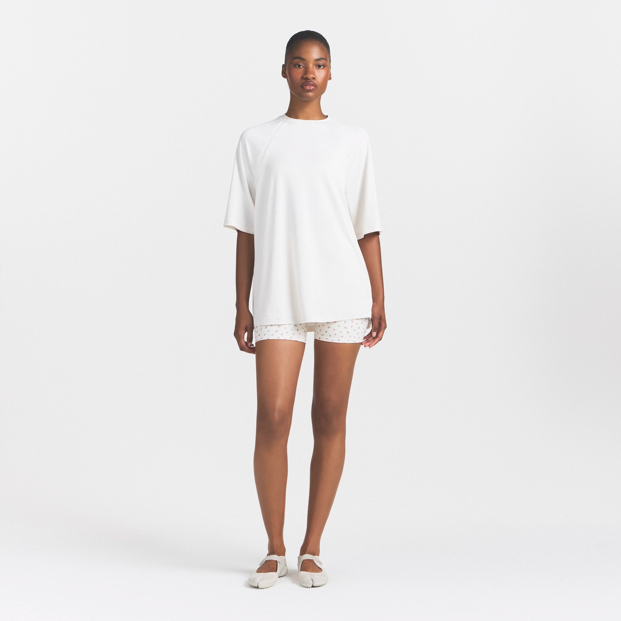 DRI-FIT™ OVERSIZED T-SHIRT