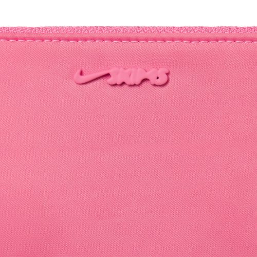 CLIPPABLE POUCH
