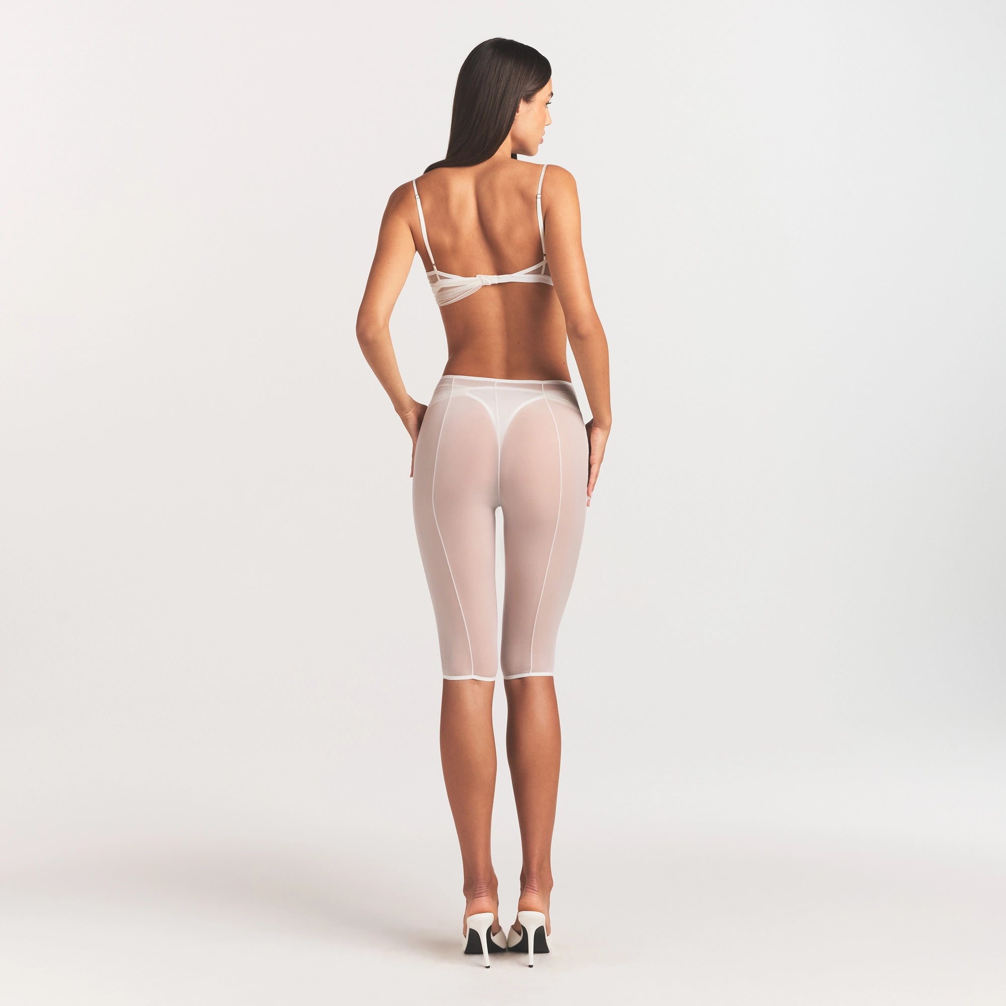 DRAPED CAPRI
