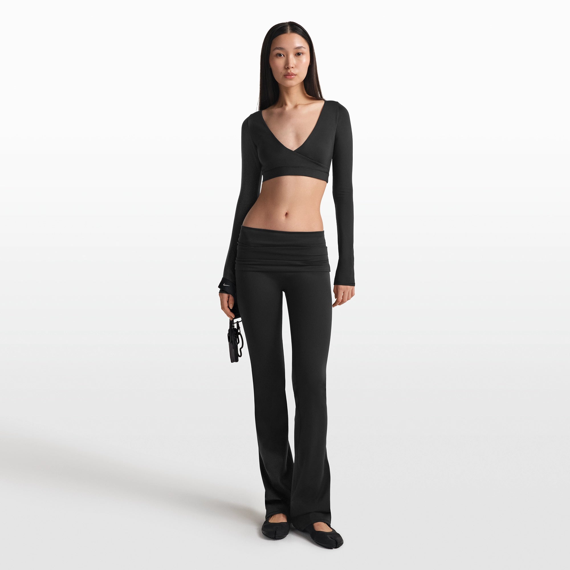 WRAP LONG SLEEVE CROPPED TOP
