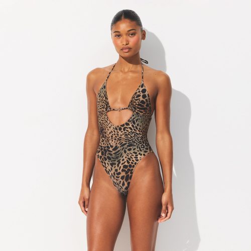 HARDWARE ONE PIECE