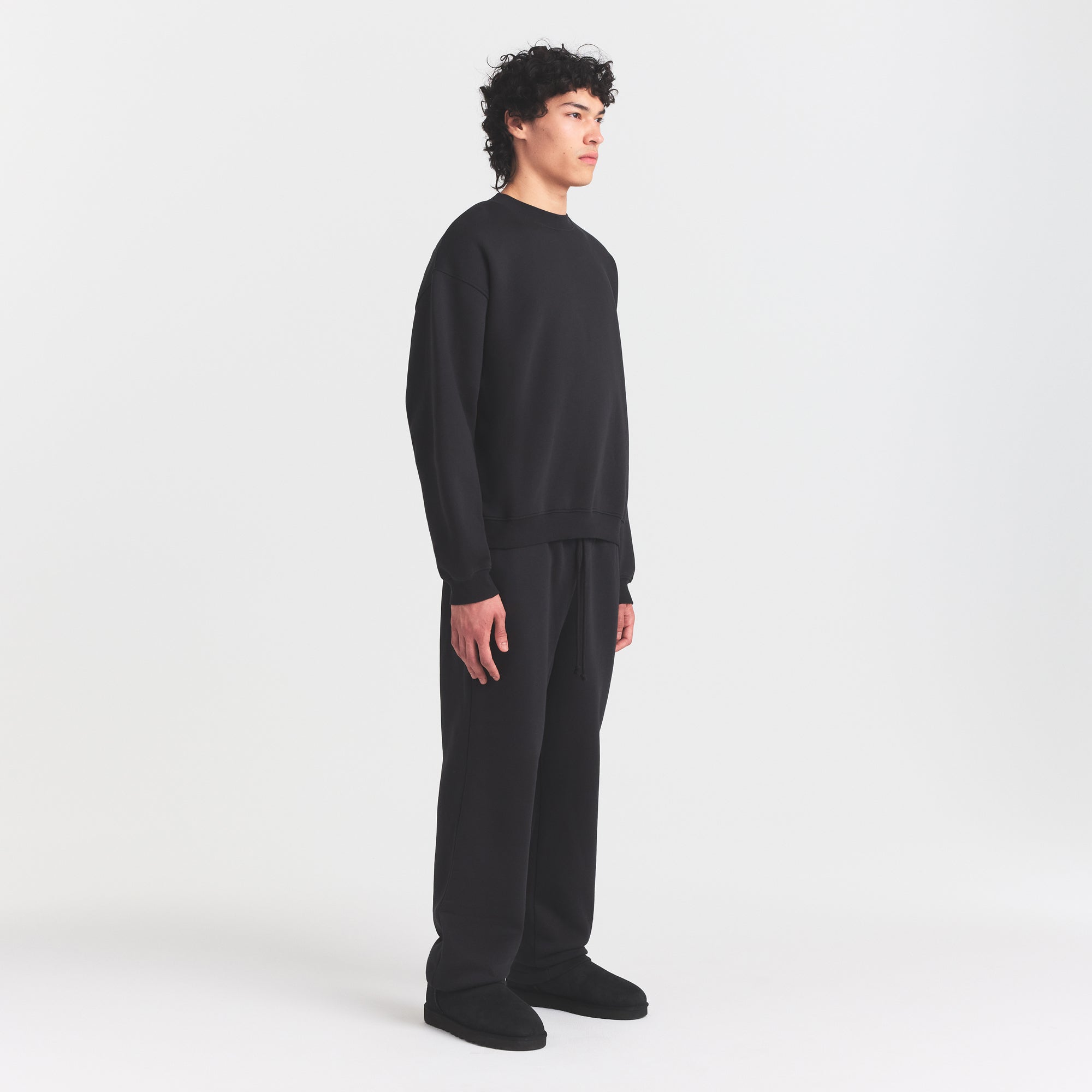 MENS RELAXED HIGH CREWNECK