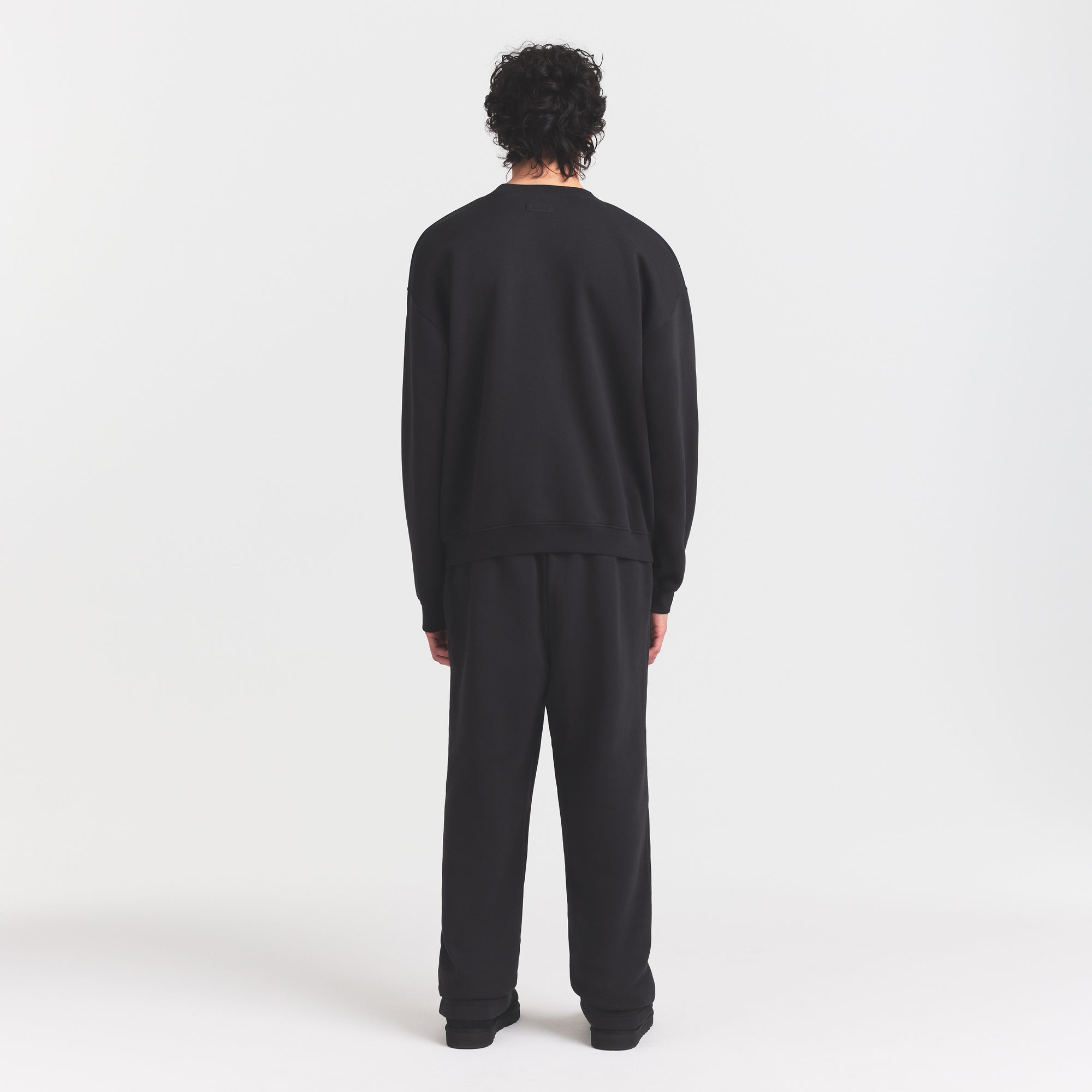 MENS RELAXED HIGH CREWNECK