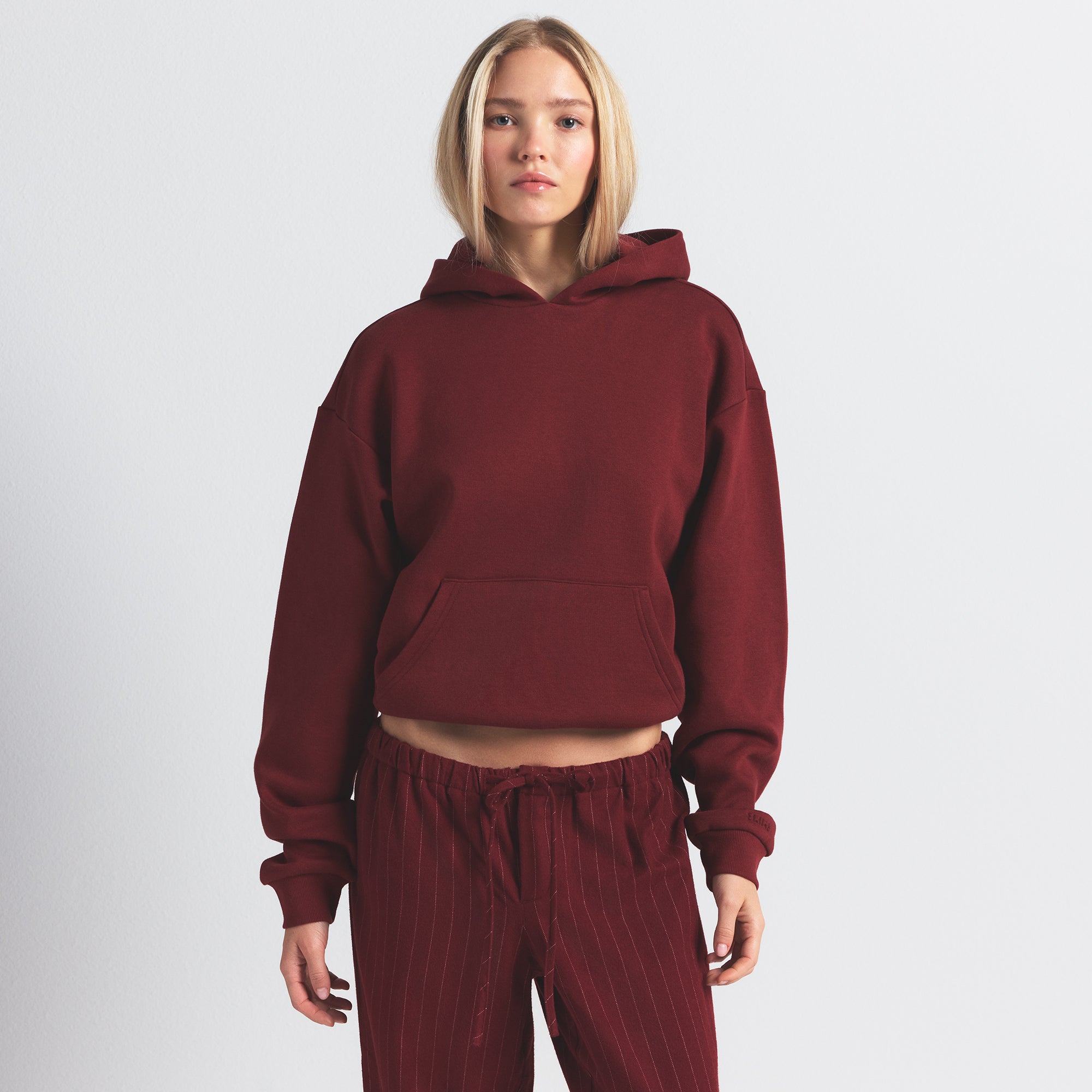 CLASSIC HOODIE