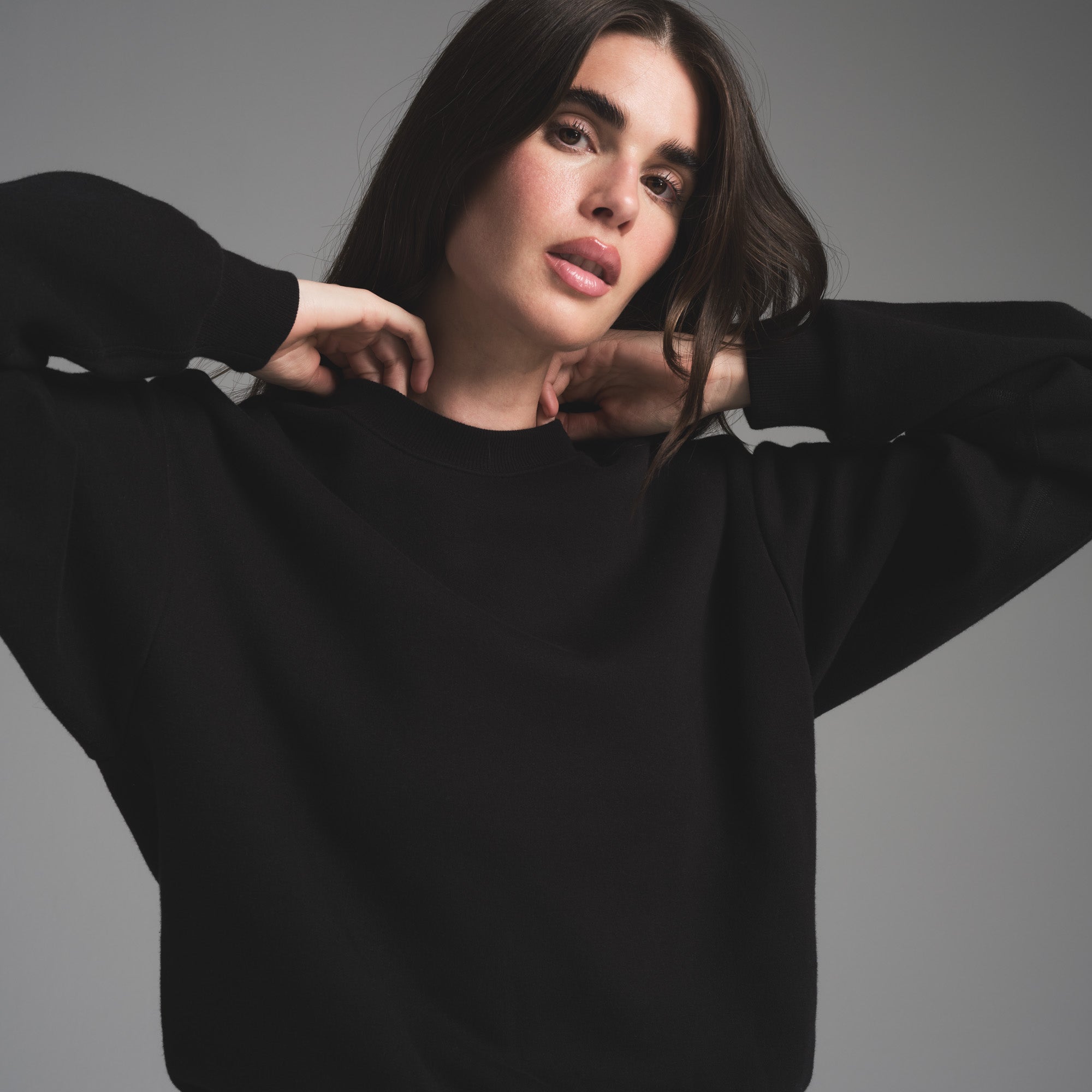 CLASSIC CREWNECK