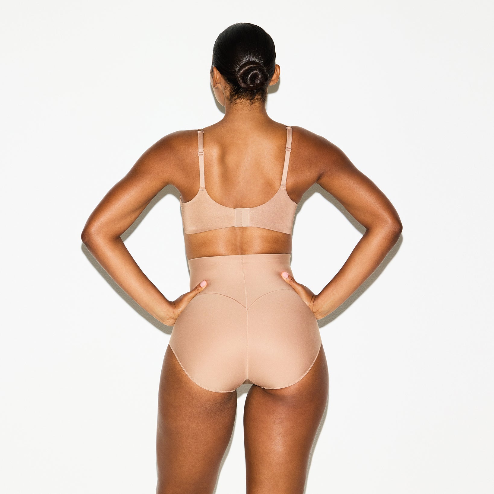 CORE SCULPT BUTT LIFTING BRIEF