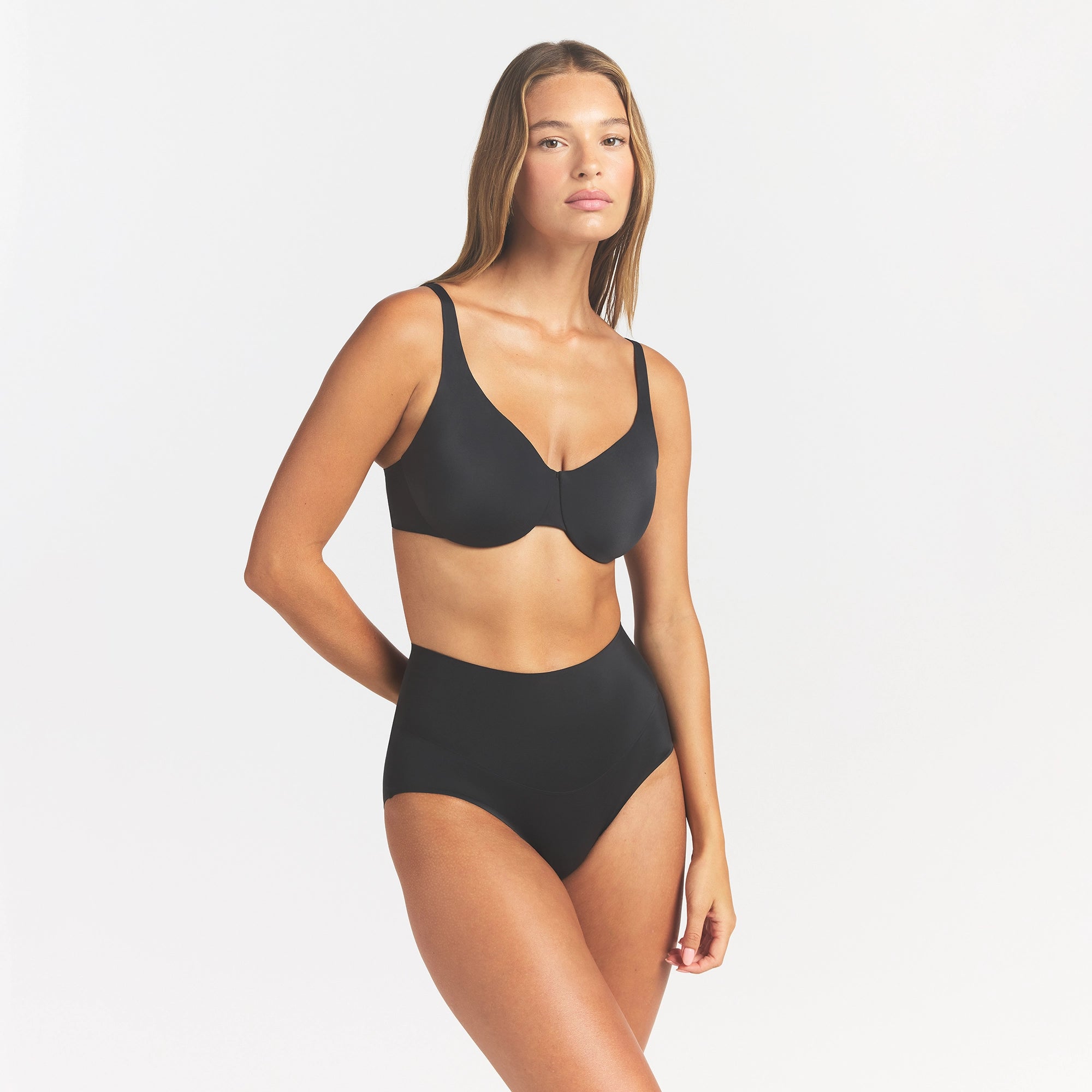 HIGH-WAISTED BRIEF