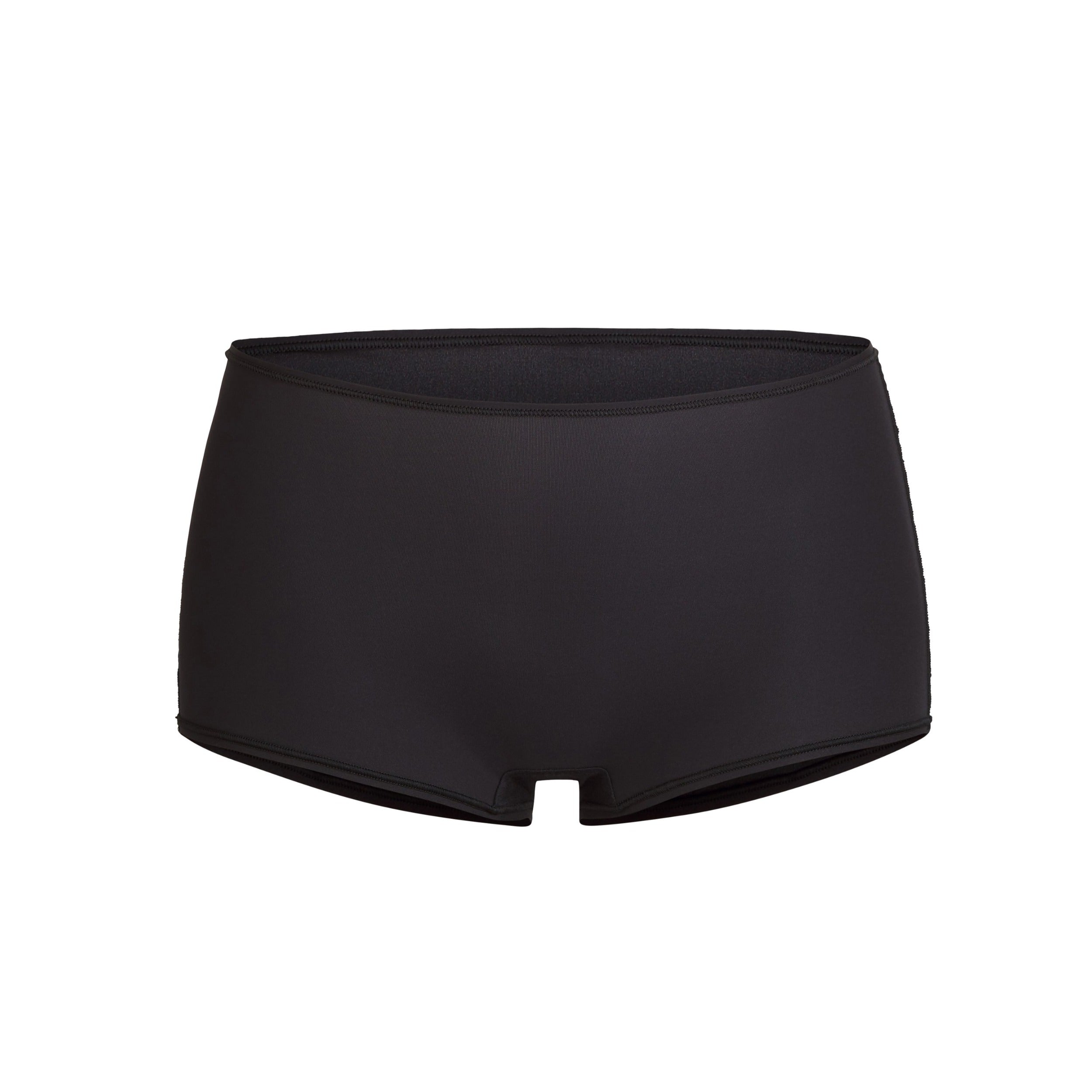 BOY SHORT