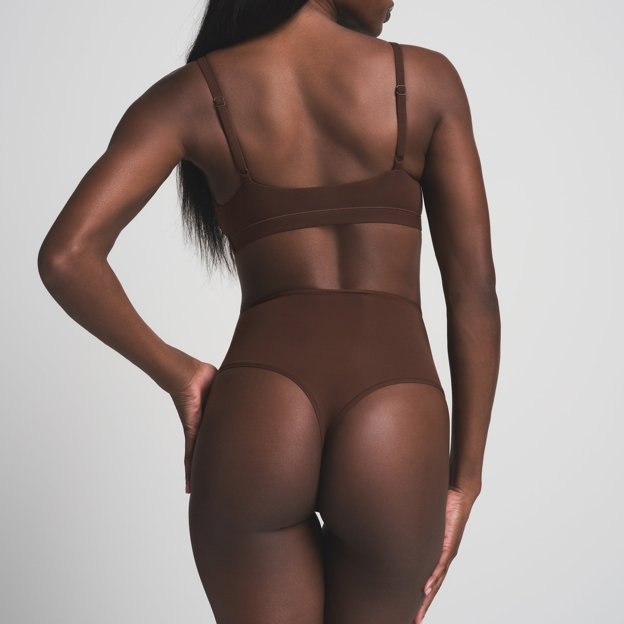 HIGH-WAISTED THONG
