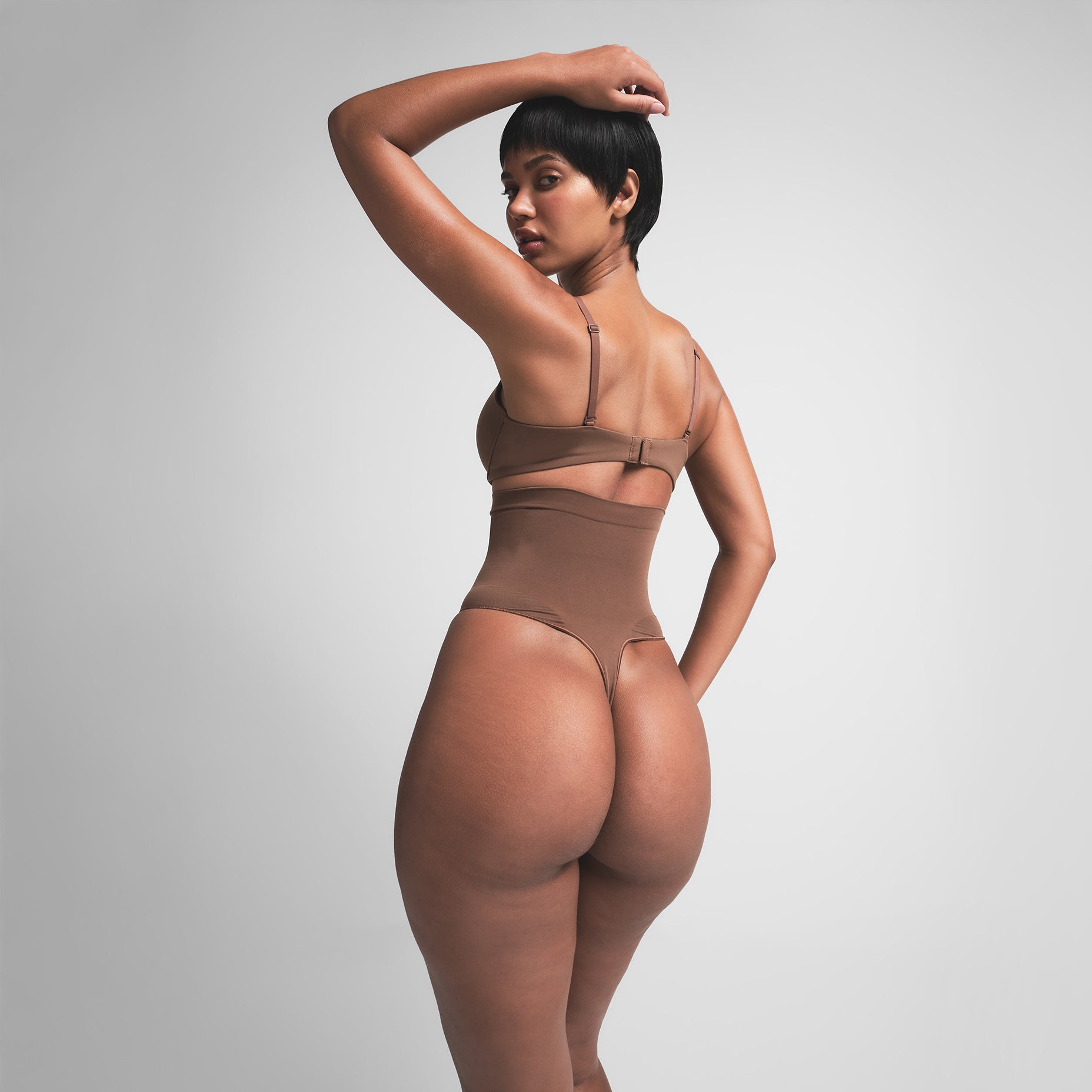 HIGH-WAISTED THONG