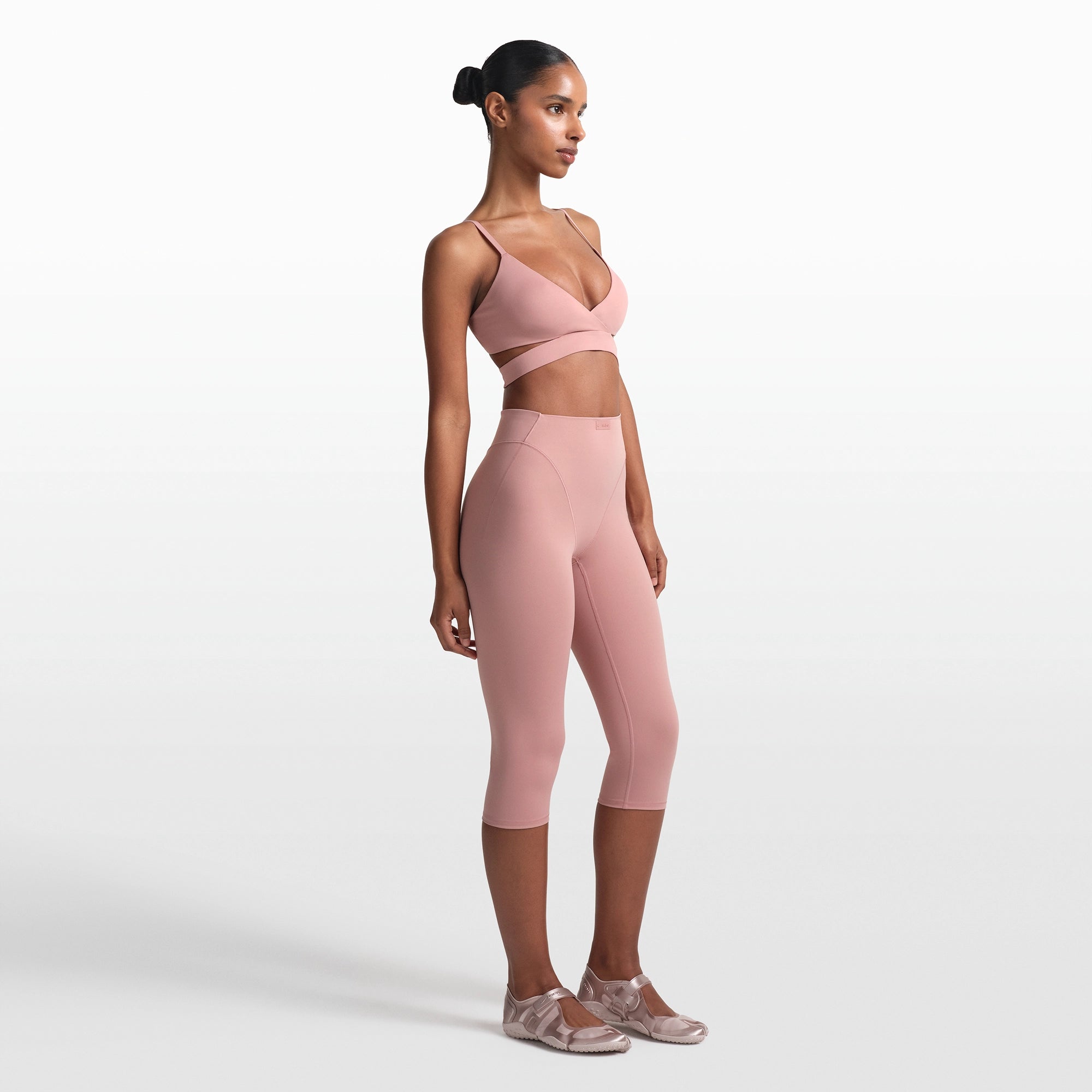 17" V-LINE CAPRI LEGGING