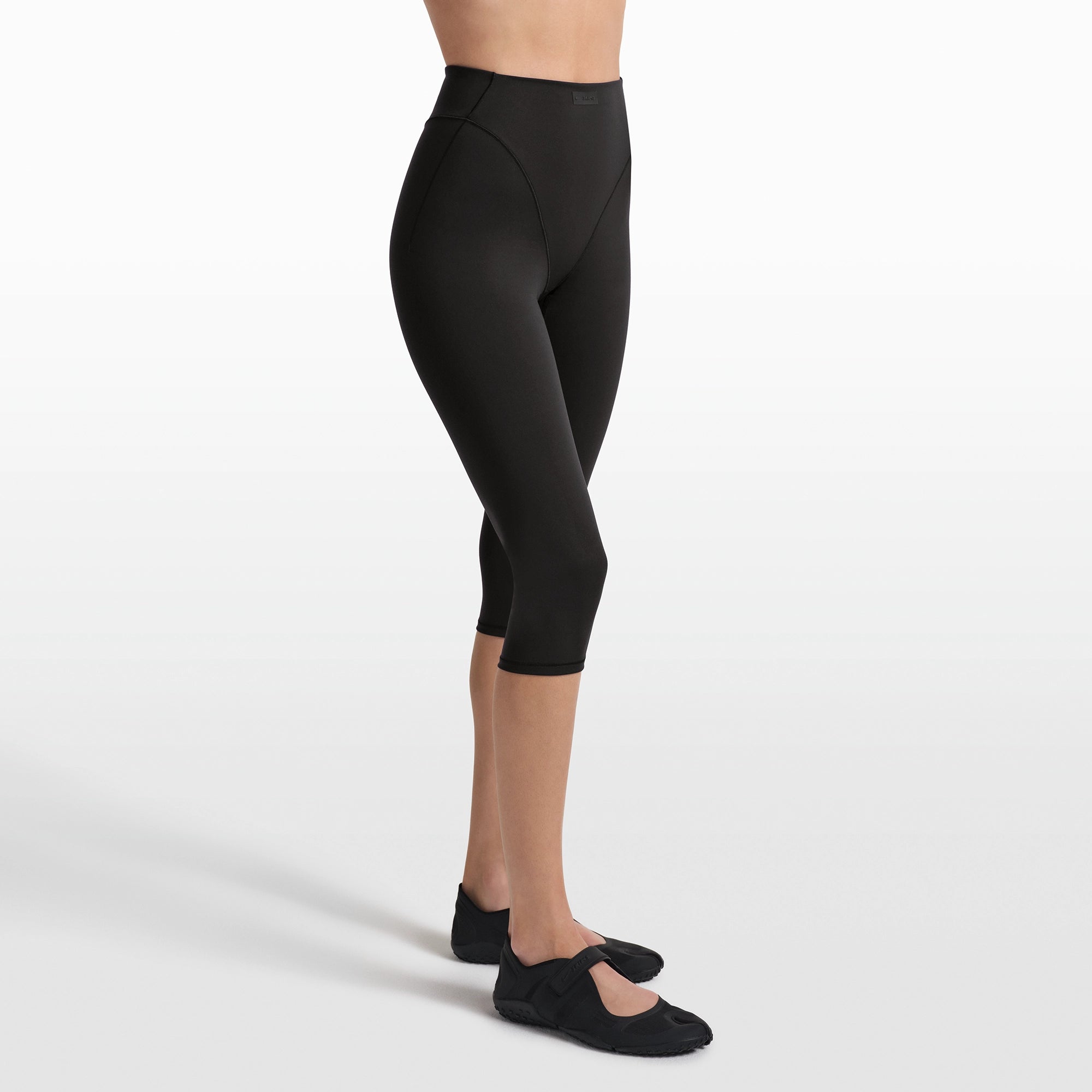 17" V-LINE CAPRI LEGGING