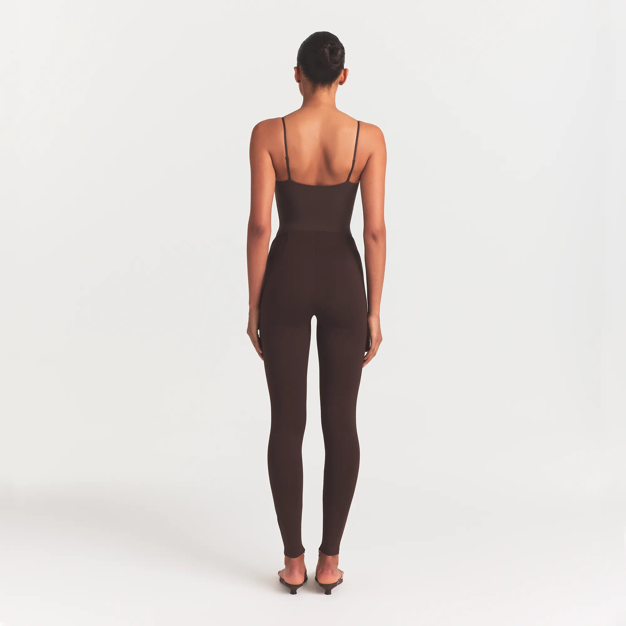 HIGH-WAISTED LEGGING
