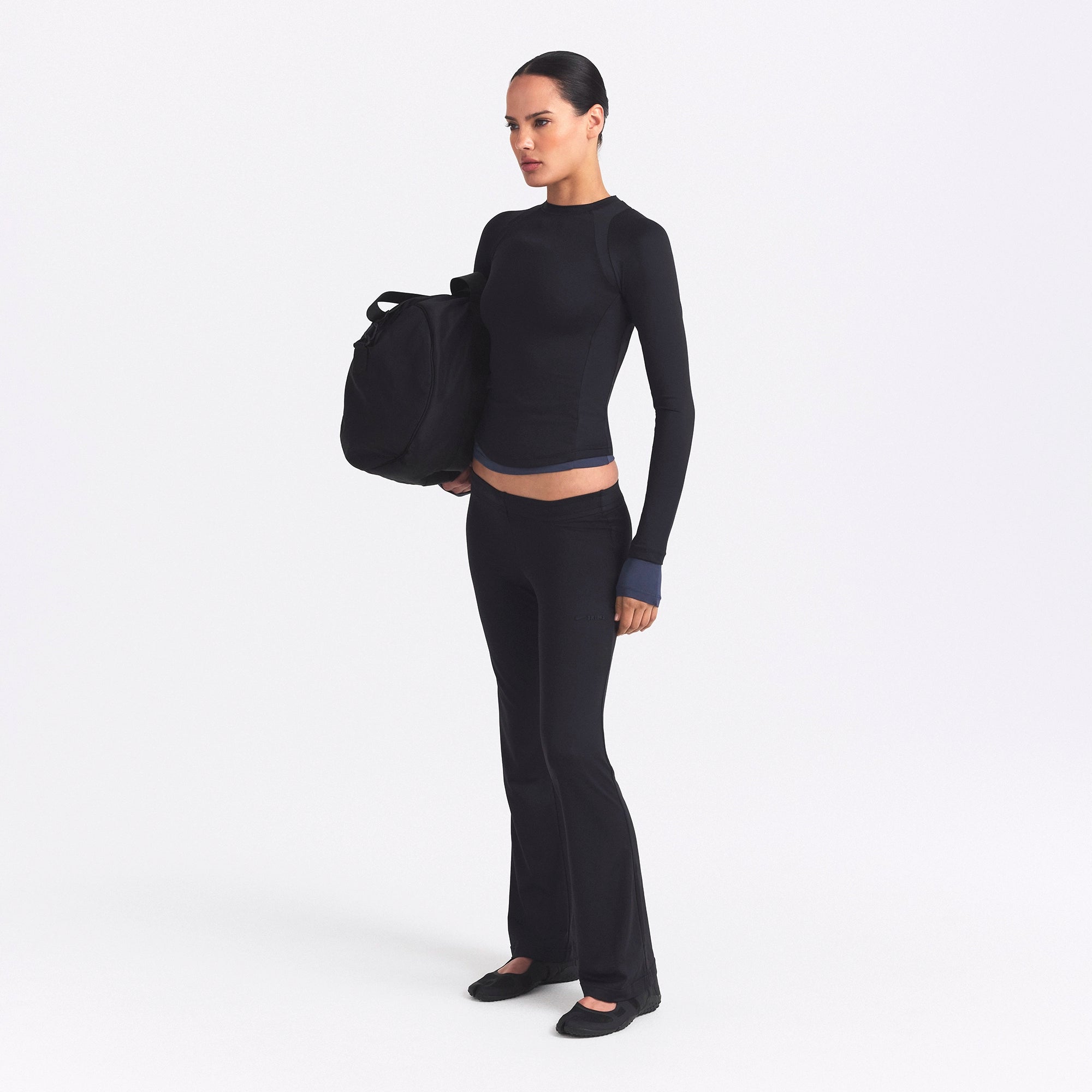 LOW RISE MINI FLARE PANT